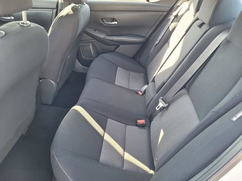 Used 2021 Nissan Sentra SV FWD image 8