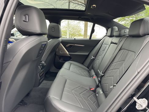 New 2026 BMW 530i xDrive AWD/4WD image 14