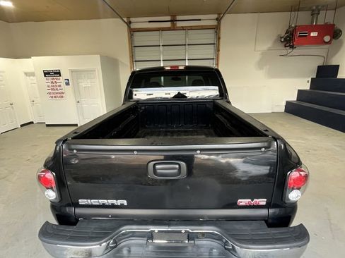 Used 2004 GMC Sierra 1500 SLE w/ Suspension Package, Off-Road image 3