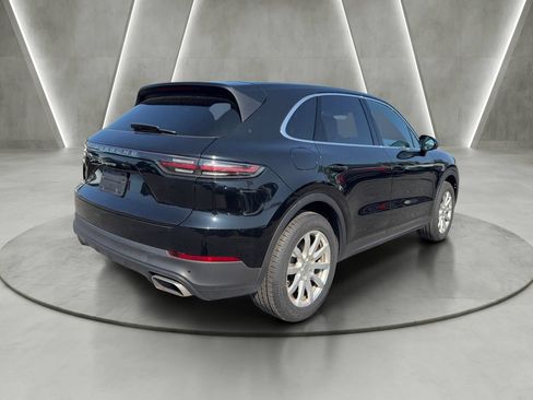 Used 2023 Porsche Cayenne AWD/4WD image 7