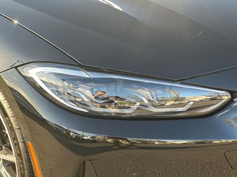 Used 2024 BMW 430i Convertible image 11