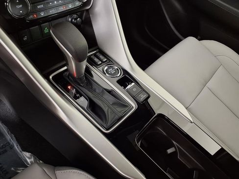 New 2026 Mitsubishi Eclipse Cross SEL image 19