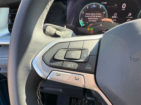 New 2026 Volkswagen Tiguan SE image 13