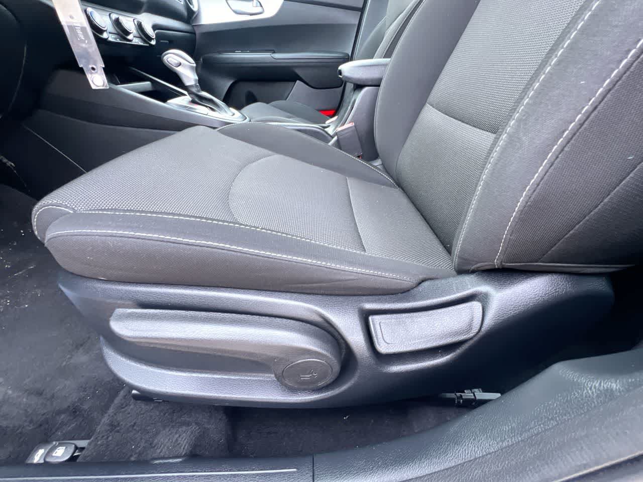 Used 2022 Kia Forte LXS FWD image 12