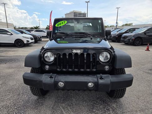 Used 2017 Jeep Wrangler Sport w/ Connectivity Group AWD/4WD image 18