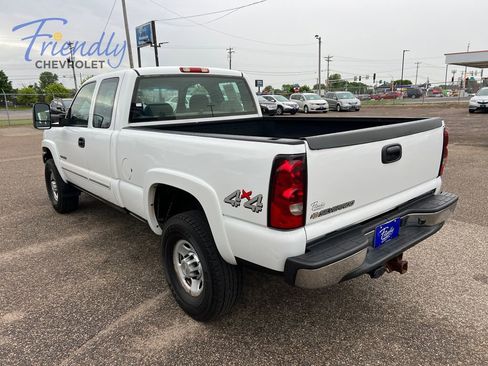 Used 2005 Chevrolet Silverado 2500 LS AWD/4WD image 3