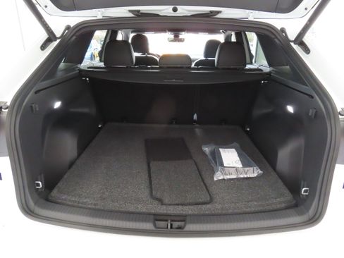 New 2026 Volkswagen Atlas Cross Sport SEL R-Line AWD/4WD image 25