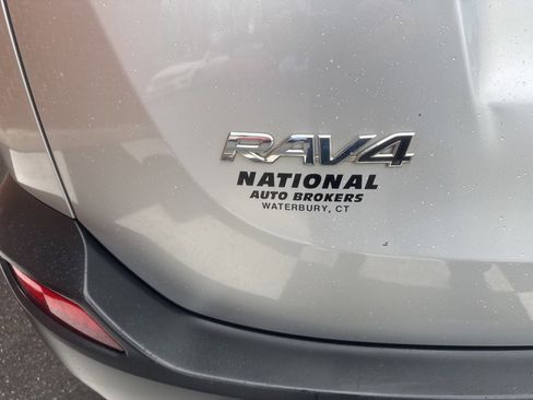 Used 2013 Toyota RAV4 LE image 36