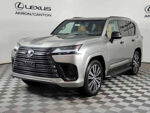 New 2025 Lexus LX 600 4WD w/ Luxury Package image 11