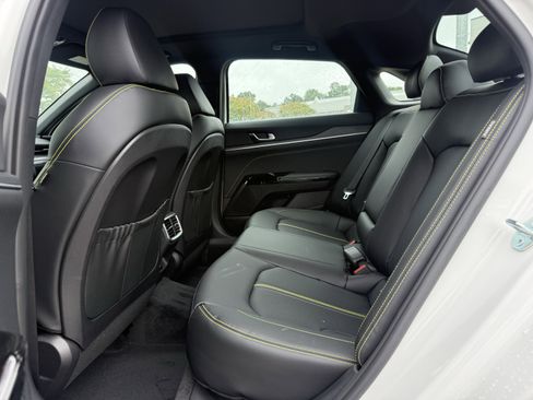 New 2026 Kia K5 GT image 16