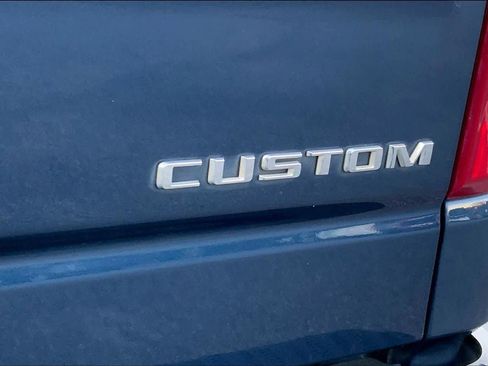 Used 2022 Chevrolet Silverado 1500 Custom image 9