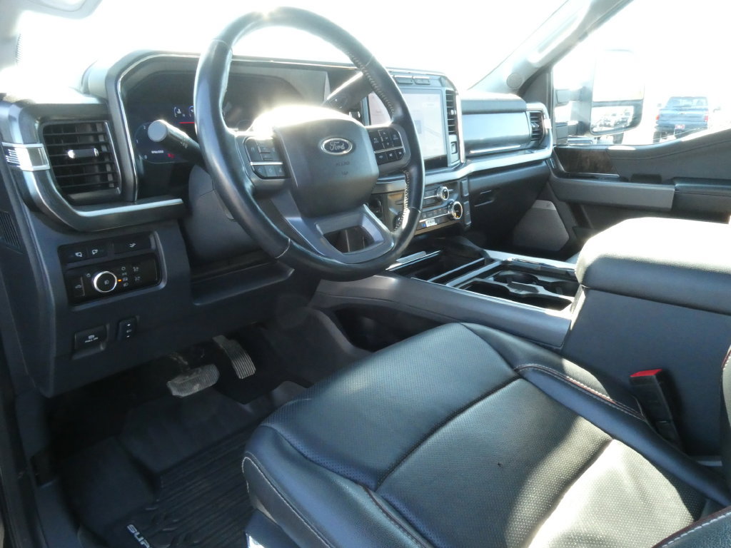 Used 2024 Ford F350 Lariat w/ Chrome Package AWD/4WD image 21