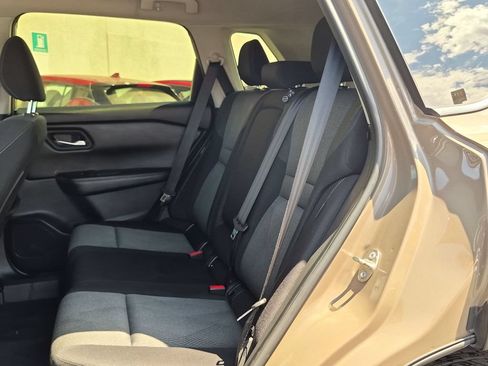 Certified 2024 Nissan Rogue SV FWD image 28