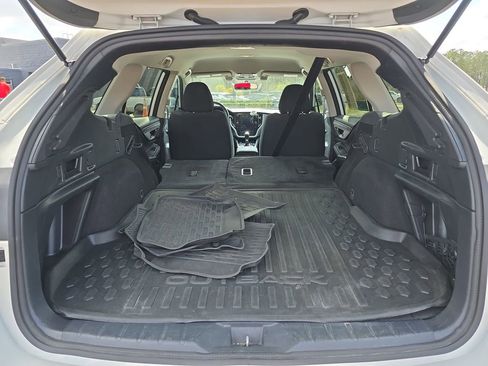 Used 2022 Subaru Outback Premium image 16