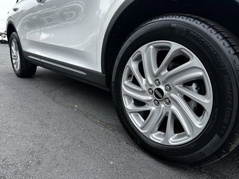 Certified 2024 Lincoln Corsair AWD image 11