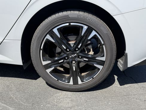 Used 2023 Kia K5 GT-Line w/ GT-Line Premium Package FWD image 9