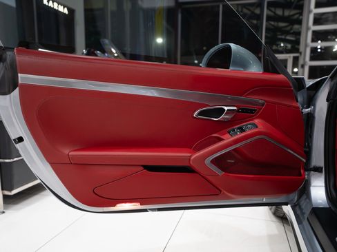 Used 2014 Porsche 911 4 Cabriolet image 7