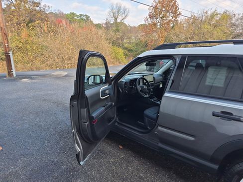 New 2025 Ford Bronco Sport Heritage image 8