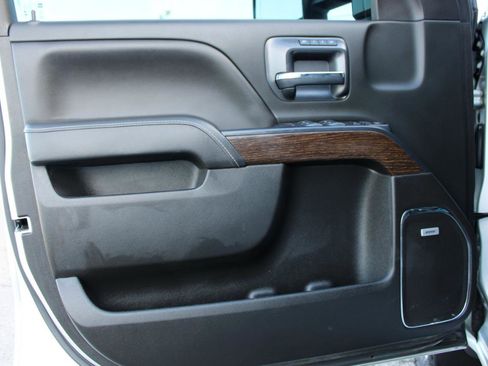 Used 2019 GMC Sierra 3500 Denali w/ Duramax Plus Package image 13