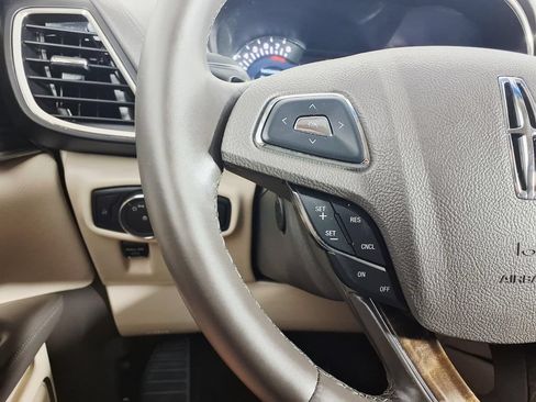 Used 2016 Lincoln MKX Select w/ Select Plus Package FWD image 15