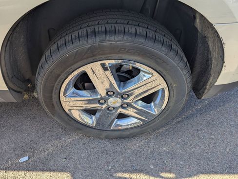 Used 2015 Chevrolet Equinox LTZ FWD image 8