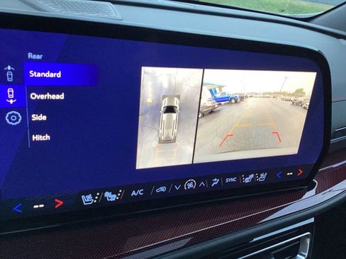 New 2026 Chevrolet Traverse RS w/ LPO, Floor Liner Package image 30