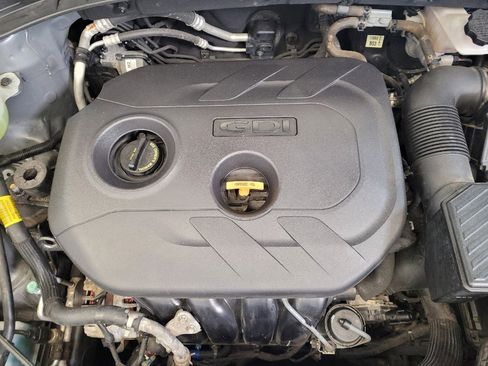 Used 2018 Hyundai Tucson SE image 30