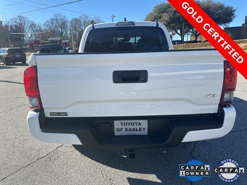 Certified 2022 Toyota Tacoma SR5 image 7