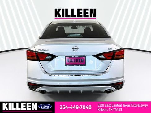Used 2021 Nissan Altima 2.5 SV w/ SV Premium Package FWD image 8