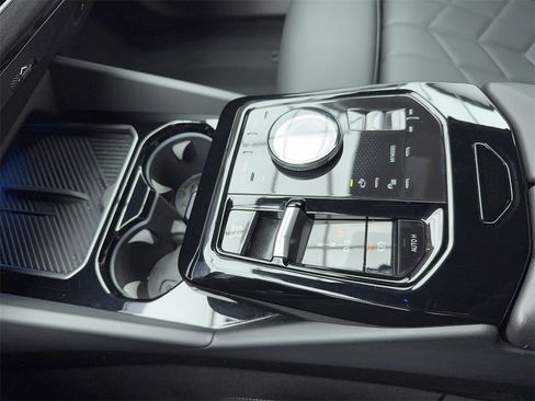 Used 2025 BMW 530i image 31