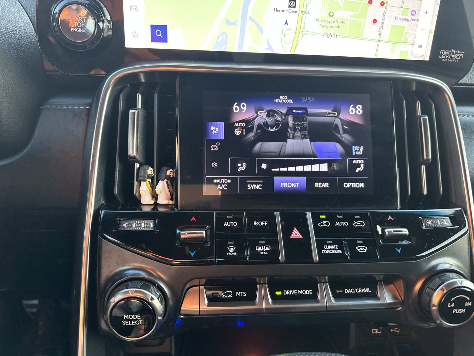Used 2024 Lexus LX 600 F Sport AWD/4WD image 17