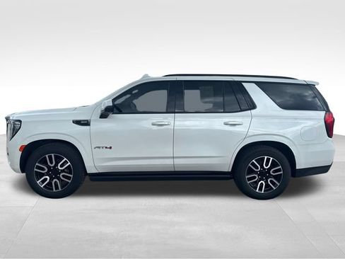 Used 2023 GMC Yukon AT4 w/ AT4 Premium Plus Package AWD/4WD image 8