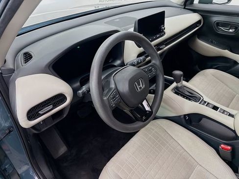 Used 2023 Honda HR-V LX image 11