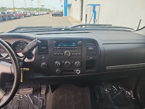 Used 2008 GMC Sierra 1500 SLE w/ Power Pack Plus AWD/4WD image 16
