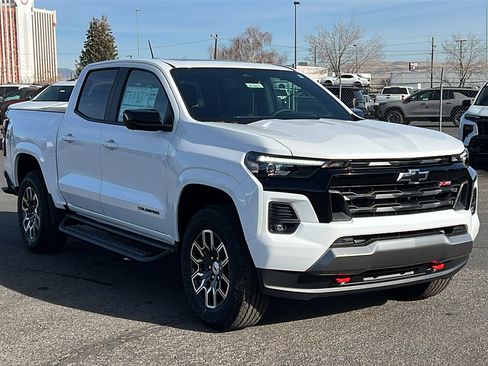 New 2026 Chevrolet Colorado Z71 w/ Technology Package AWD/4WD image 3