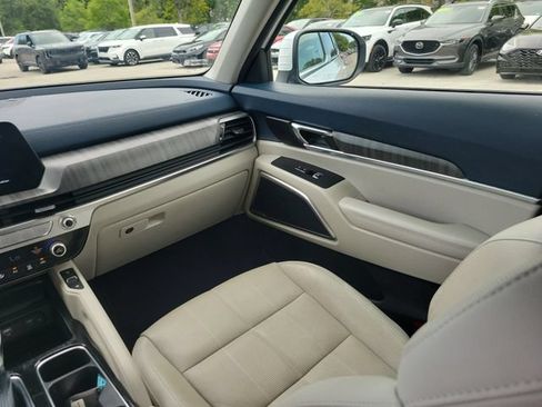 Certified 2024 Kia Telluride EX FWD image 14