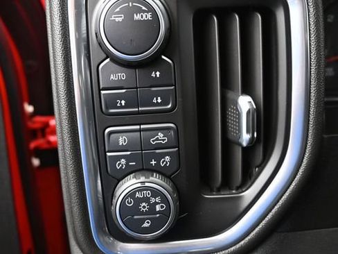 Certified 2021 Chevrolet Silverado 1500 LT Trail Boss w/ Convenience Package II AWD/4WD image 17