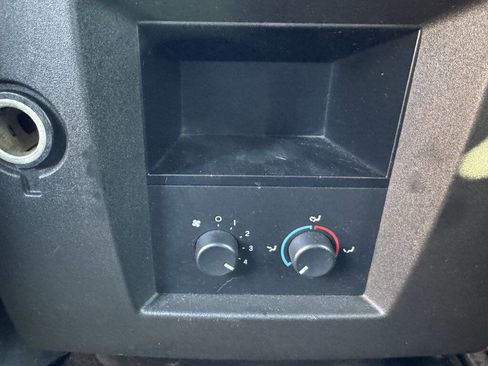 Used 2008 Ford Expedition EL Limited image 7