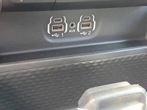 Used 2024 RAM 1500 Laramie AWD/4WD image 26