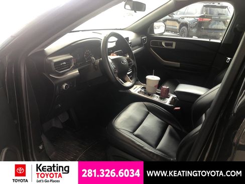 Used 2022 Ford Explorer XLT w/ Equipment Group 202A RWD image 8