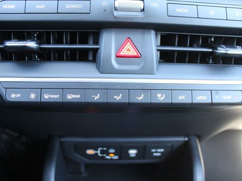 New 2026 Kia K4 FWD image 36
