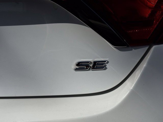 Used 2016 Toyota Camry SE FWD image 37