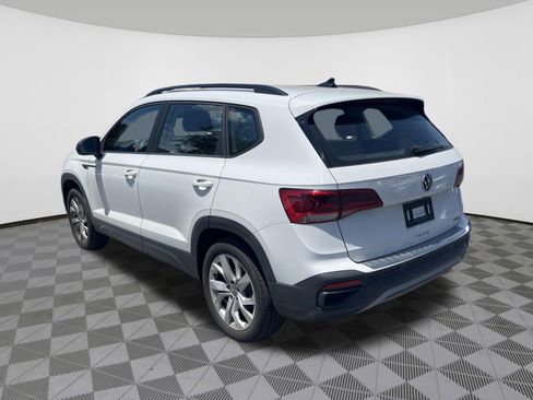 Used 2023 Volkswagen Taos S w/ Driver Assistance Package AWD/4WD image 5