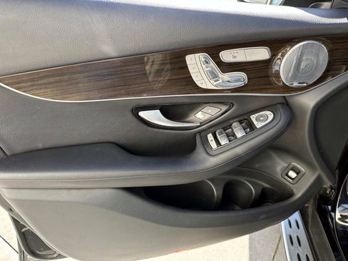 Used 2017 Mercedes-Benz GLC 300 4MATIC image 11