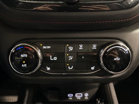 Used 2023 Chevrolet TrailBlazer RS w/ Sun and Liftgate Package image 30