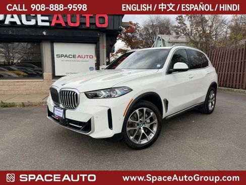 Used 2025 BMW X5 xDrive40i w/ Premium Package image 1