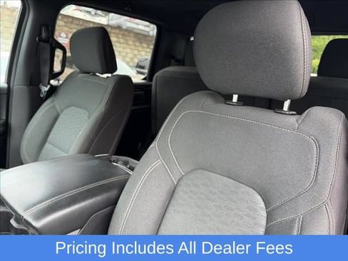 Used 2025 RAM 1500 Big Horn AWD/4WD image 9