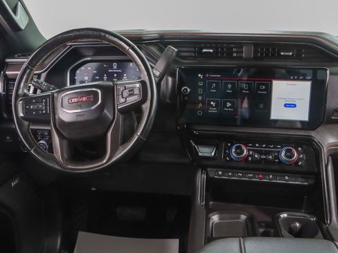 Used 2024 GMC Sierra 2500 AT4 w/ AT4 Preferred Package image 18