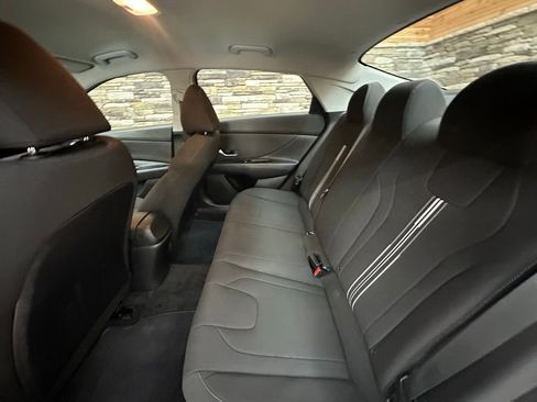 Used 2023 Hyundai Elantra SEL w/ Convenience Package image 26