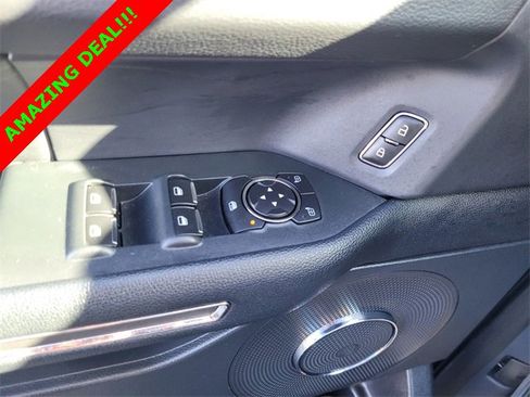 Used 2022 Ford Expedition Max XLT image 24